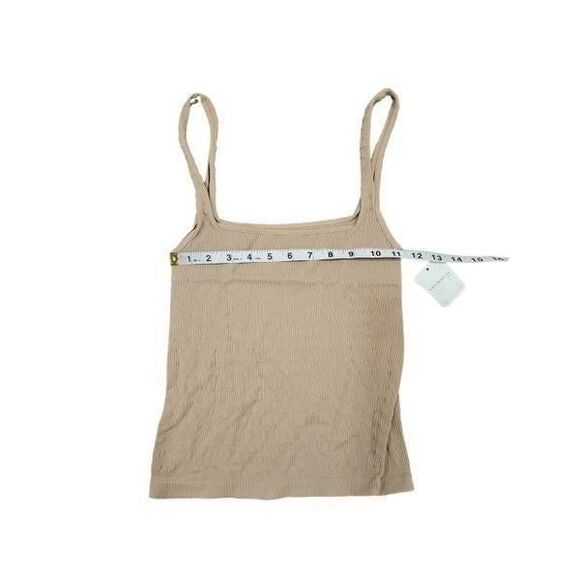 FREE PEOPLE  SQUARE ONE SEAMLESS CAMISOLE IN NUDE SZ M/L - Picture 3 of 9